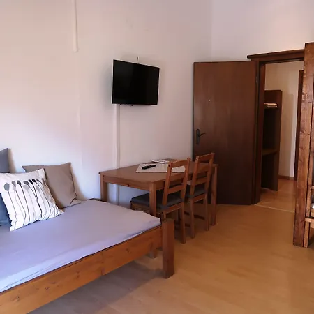 Almhof Baumgarten Bed & Breakfast 3*