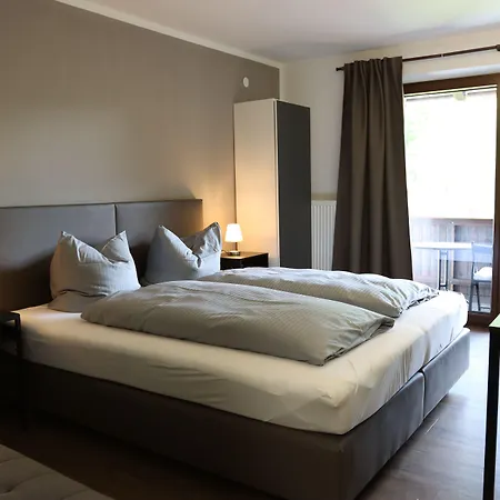 Bed & Breakfast Almhof Baumgarten