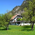 ベッド・アンド・ブレックファスト Almhof Baumgarten バートライヘンハル