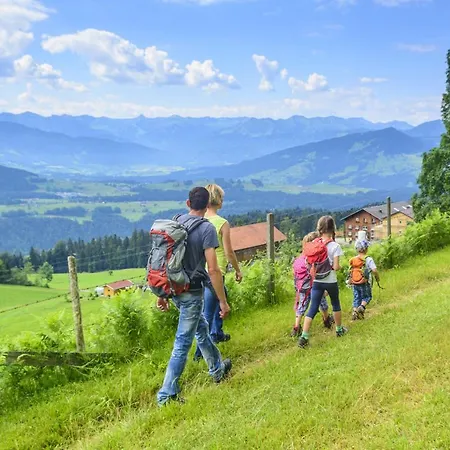 Frühstückspension Almhof Baumgarten