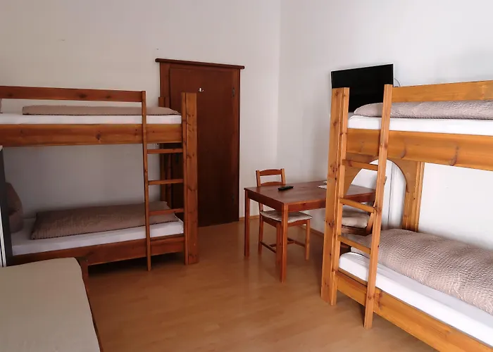 Bed & Breakfast Almhof Baumgarten 3*